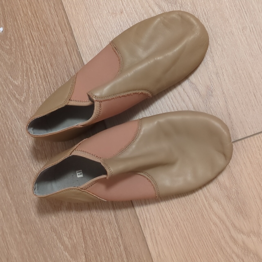 Brown Linodes dance, jazz shoes